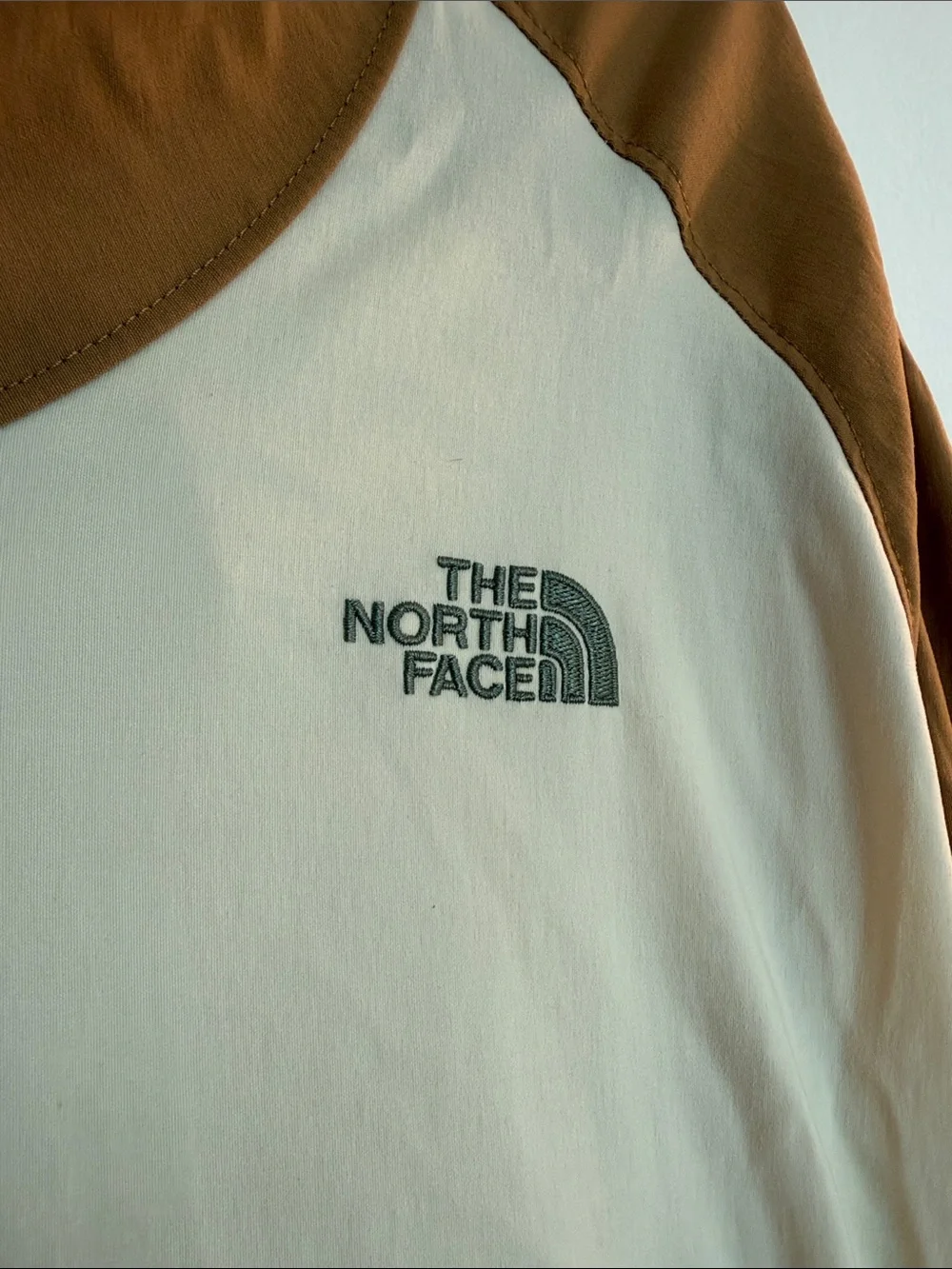 The North Face Kids Hooded Colorblock Pullover in Brown, Cream & Gray